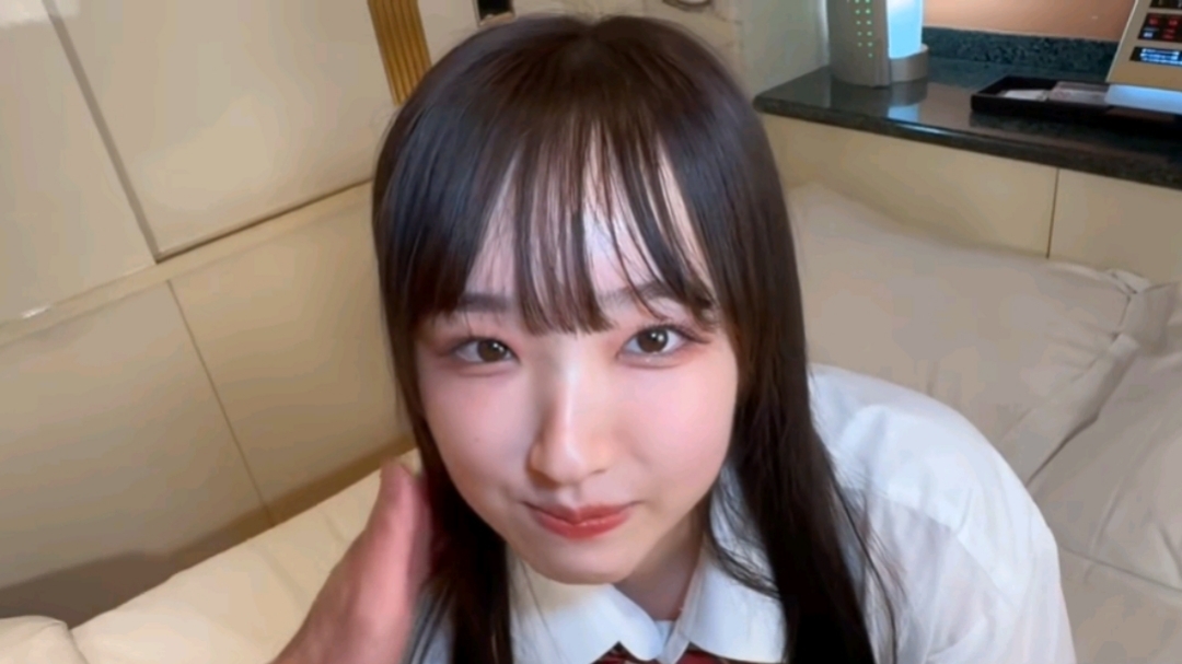 交友软件约到昔日校花学妹，和兄弟双飞内射爽翻天！