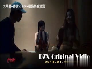 欧巴女王臭脚包裹着鸡巴边足边口活