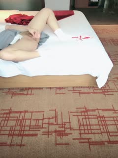 巨乳美少妇 天天操我还想去操别人 干嘛 心里不嘚劲 就想操年轻的把我操高潮 在家被大哥无套输出 边操边聊骚 内射483