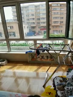 李蓉蓉扮演美女高管 渴求被暴力强暴摁在办公桌狠操整晚