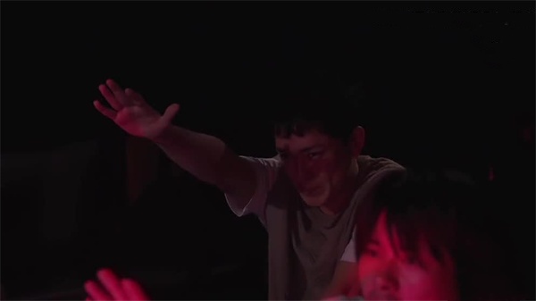 0 17:06HD极品网黄 婕咪 最新写真水里开苞 浴缸娇羞全裸绽放 粉嫩手指探秘骚穴 让人欲火焚身裤裆硬爆！