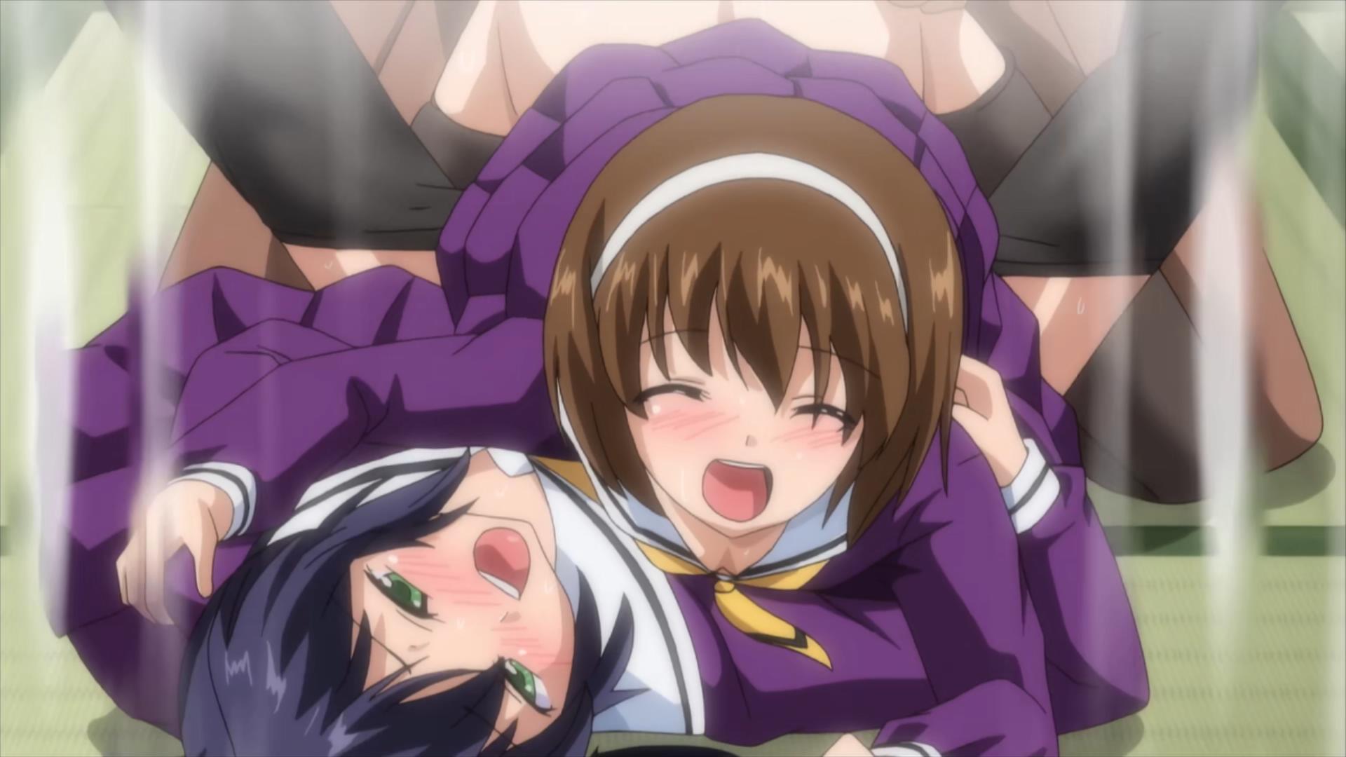 小学语文老师独自在家道具自慰，外表清纯斯文内心淫荡浪骚。插入自己的下体，不断摩擦，享受着被道具填满的快感。 A片