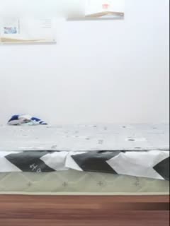 MUFR003 「我们都想不到会变成那种关系呢w」，我本来是这么想的，但以家人之间的氛围进行色情惩罚游戏的过程，让我越来越感兴趣，最终成为了整晚的性夜伴侣的女性朋友就在这里。 素人素人