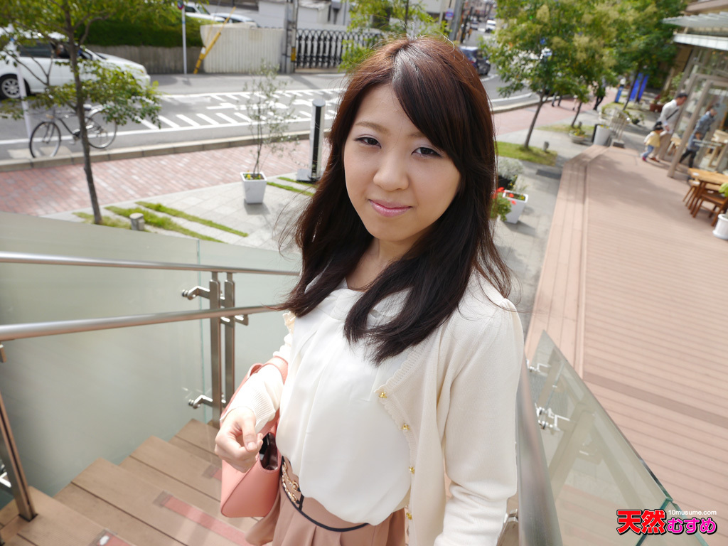 黑人搭讪素人人妻，巨根狂肏高潮迭起潮喷连连 AEGE054