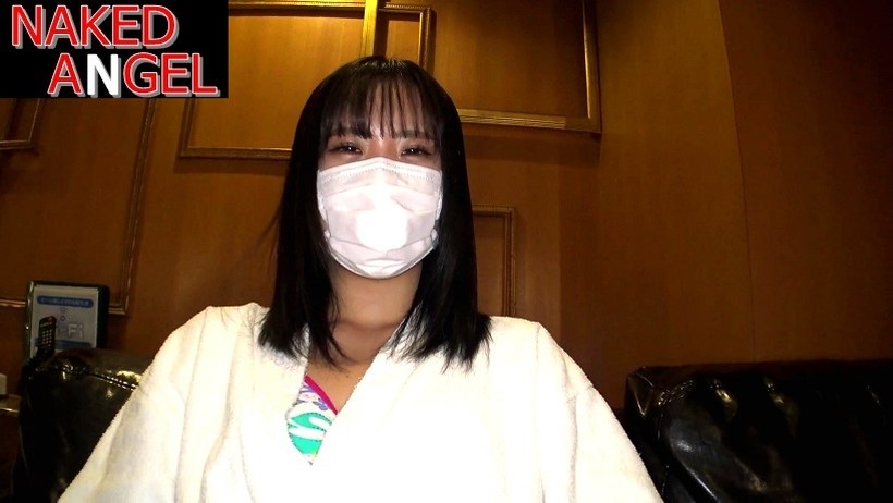 真实乱伦 母子剧情 妈妈诱惑偷丝袜的儿子 A片