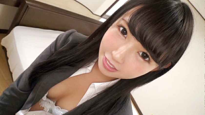 不好好上课手在下面干嘛呢这鸡巴感觉不小