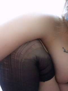 楼道里捡到一个失恋醉酒小萝莉