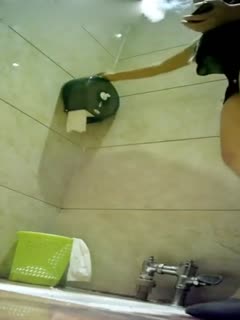 [有碼] [HD 6.3G] [双字] EKDV807 滿懷希望來報到的新人女僕，被討厭的男人侵犯，從早到晚被播種抽搐調教到想哭 望月凜音