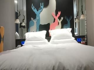 神服顏射8人8射精250分鐘眼鏡辦公室女士連褲襪版