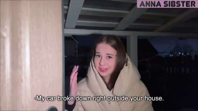 [私人订制]高清4K妹子排卵期，她拿着套子要戴上！强行插入她两腿拼命挣扎无济于事，内射后精液大量流出，有点生气！[11:57]