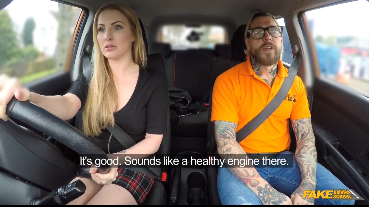 极品反差少女 爱吃雪糕 勾引外卖员黑丝色诱 大肉棒猛插蜜穴中出！