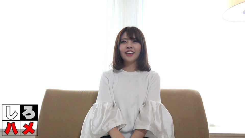 p站《Miuzxc〗高颜值反差御姐狂肏性感牛仔裤翘臀大量喷射 [1v406MB]