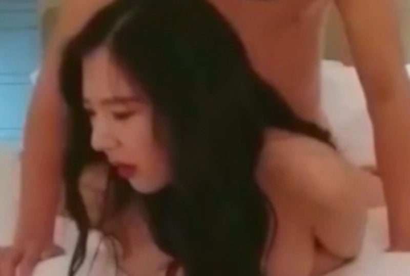 弄湿！ Sophie Reade Brazzers 在官方网站上输入 XVPROMO 即可享受折扣