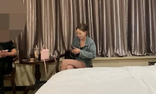 19岁江苏小美女神似张柏芝-推车探花