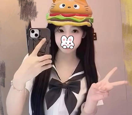 海角社区.一年前亲自破处的1米68高中妹妹竟然穿校服来酒店