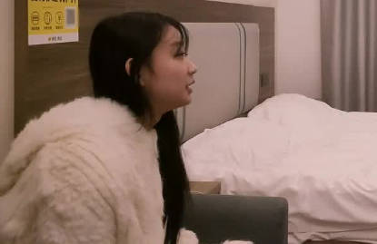 杏吧.今天约了个为了嫌外快出来偷偷兼职的小妹妹-邓西门